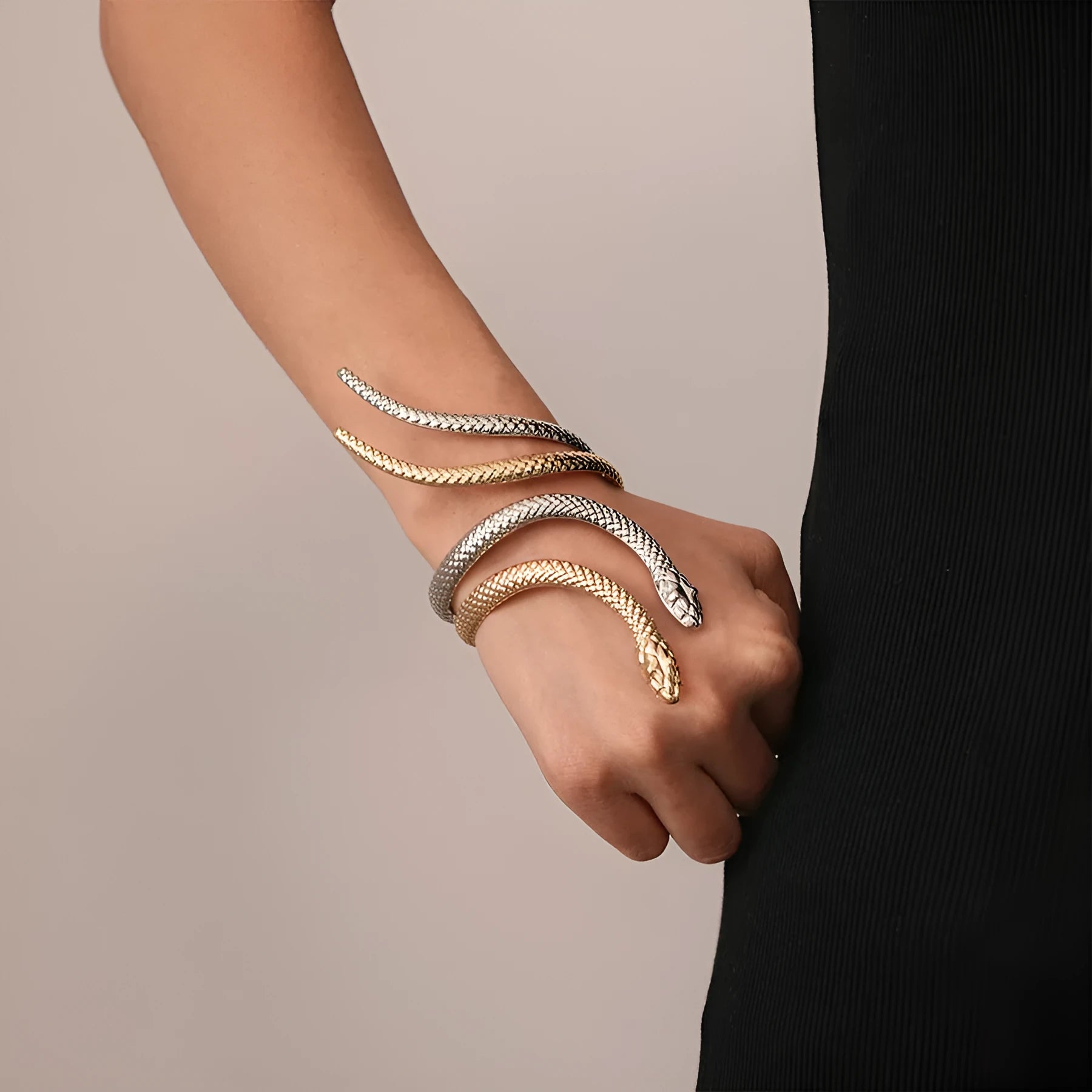 Metal exaggerated twisted winding snakes ring bracelet 2-piece set in gold or silver