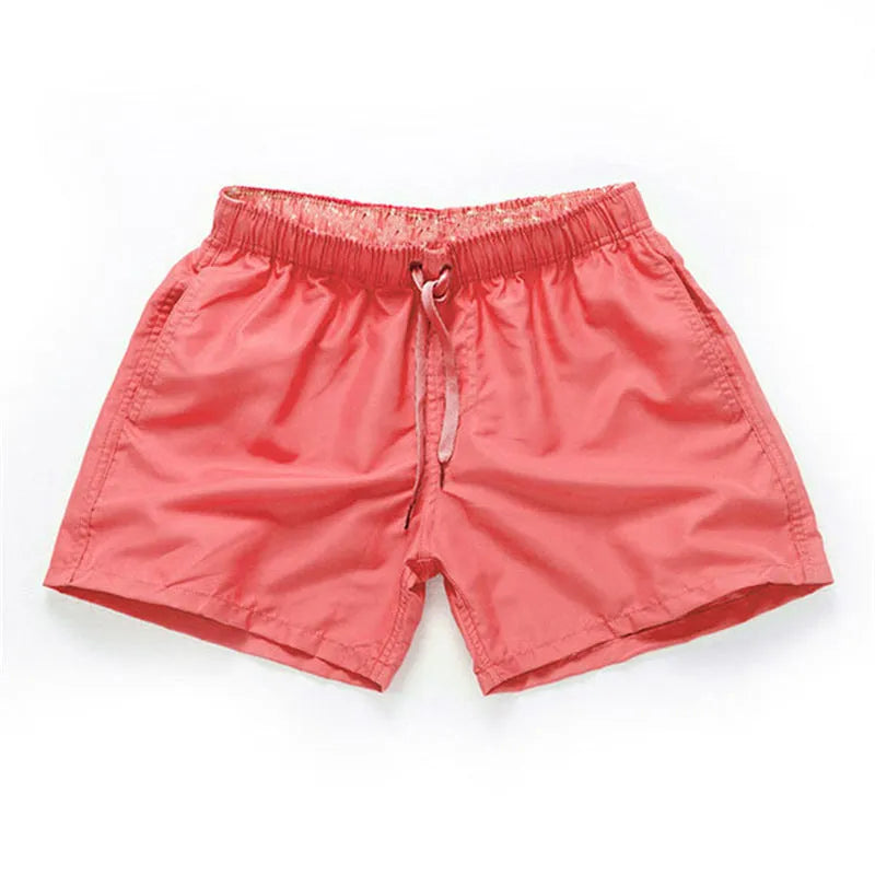 Men's straight-leg beach shorts in polyester fabric, shown in multiple colours and plus sizes.