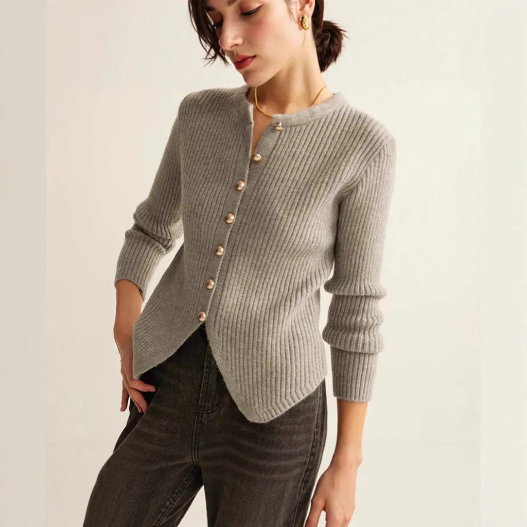 Yuan collar cardigan sweater in loose fit with solid colour design for autumn winter wear
