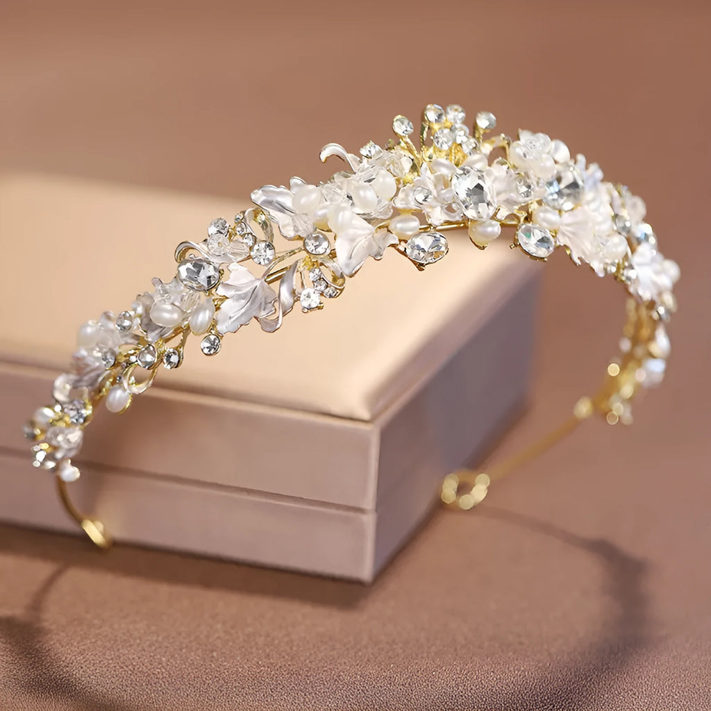 Gold and silver alloy pearl crown headdress for women, European style formal hair accessory.