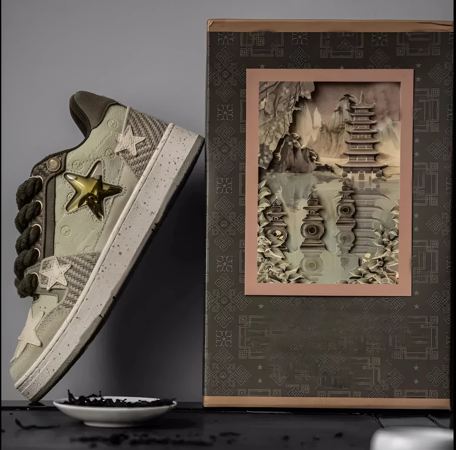 Green China-chic star pattern casual sneakers with mesh lining and rubber sole