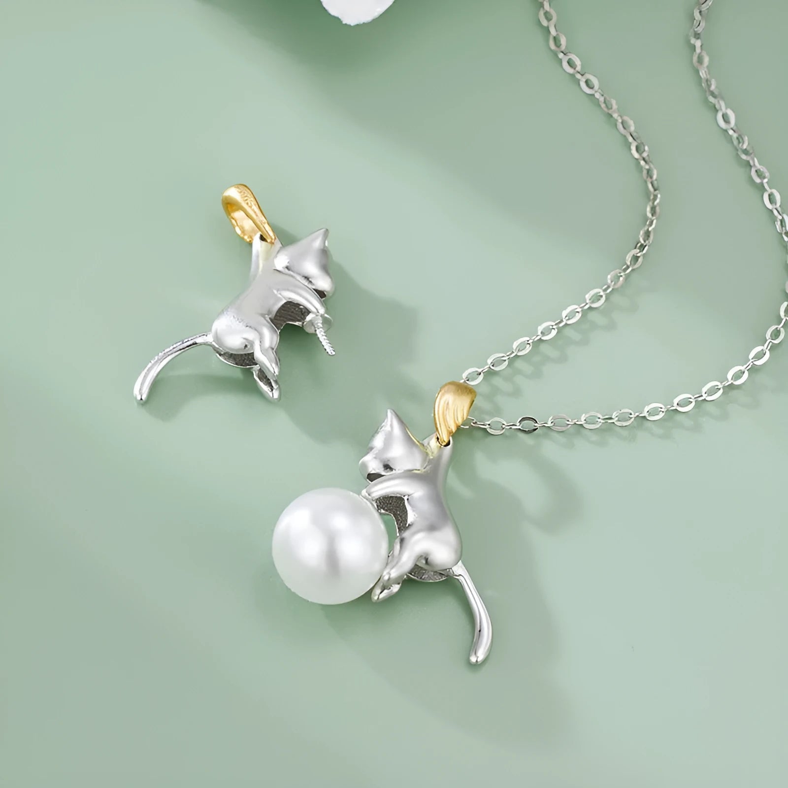 Niche design sterling silver clavicle chain necklace with a detailed cat pendant.