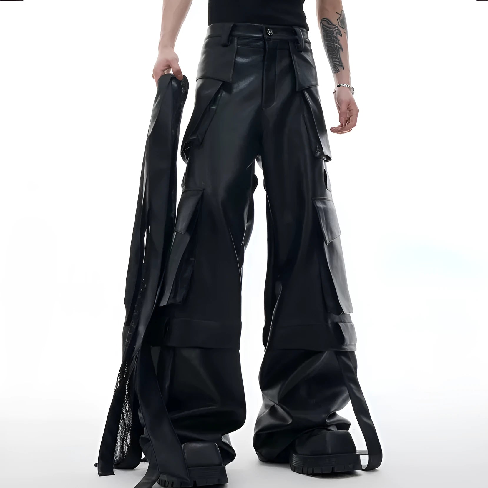 Black retro multi-pocket trousers with quilted design and ribbon leather details
