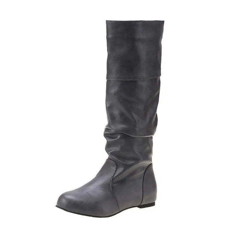 Women's flat ankle boots in artificial PU with round toe and slip-on design