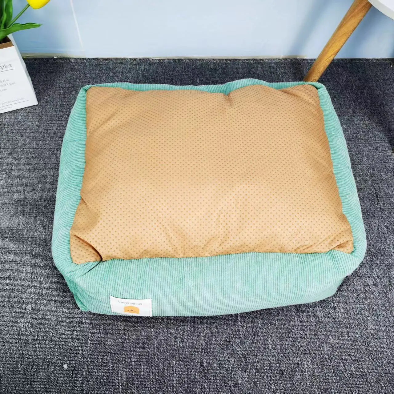 Dog pet nest in cloth fabric available in 50x40cm and 60x50cm sizes with seven colour options