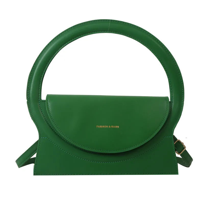 Horizontal square messenger bag in street style with sandwich pocket and phone compartment