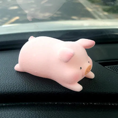 Small cartoon pig resin figurine car dashboard ornament