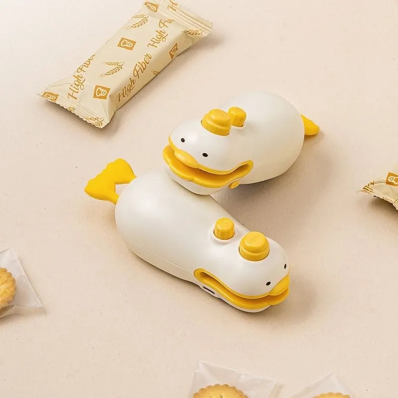 Small yellow duck design rechargeable plastic bag sealing machine with charging cable