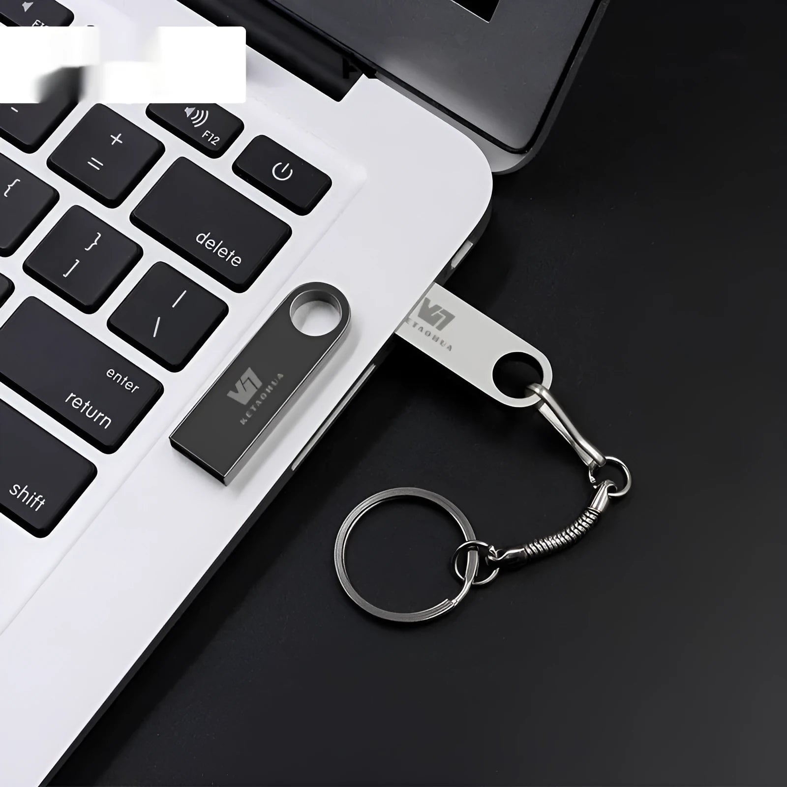 Custom high-speed metal car USB flash drive in silver, black, gold, or rose gold finishes