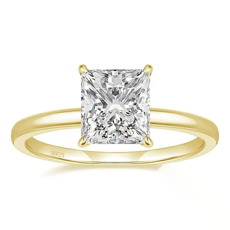 A geometric women's ring in polished 925 silver, available in silver, gold, and rose gold colours.
