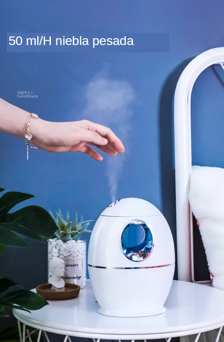 White round aromatherapy humidifier with USB cable and 800ml water tank