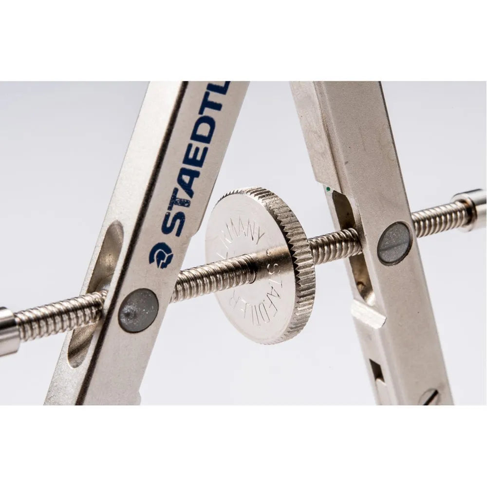STAEDTLER 551 01 steel telescopic drafting compass for drawing circles.
