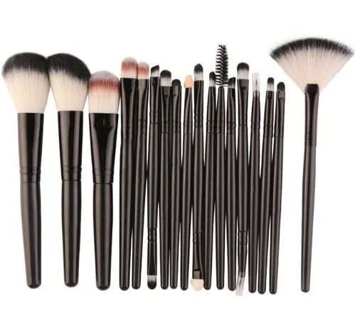 MAANGE 18 piece professional make-up brush set with fan-shaped cosmetic tool