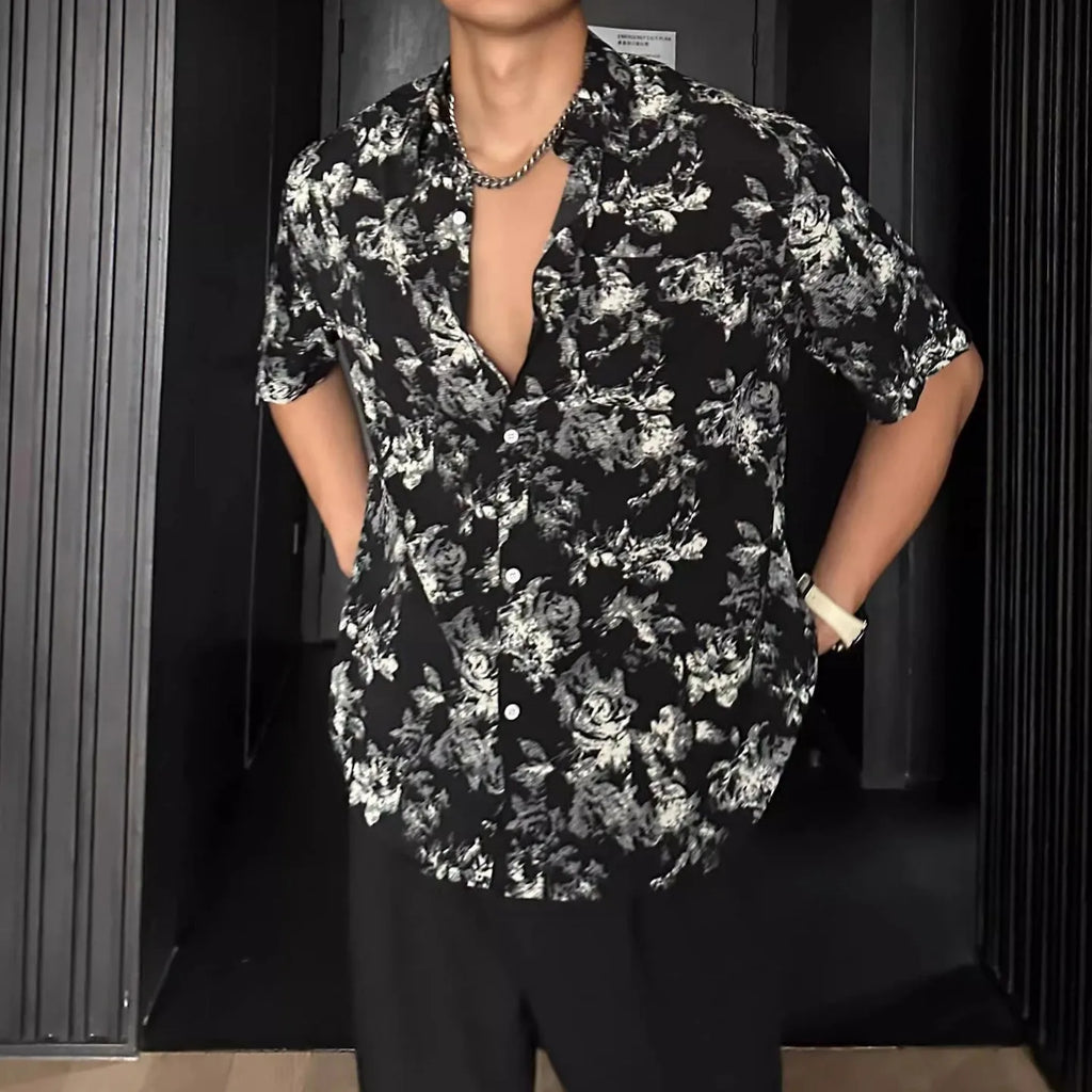 Loose casual floral printed short sleeve shirt in black or white colours