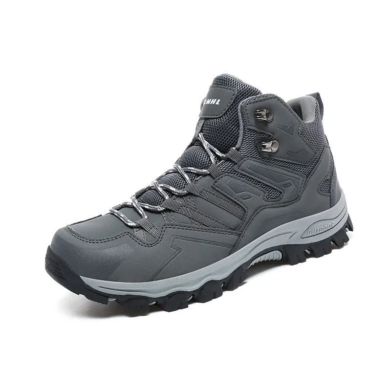 Flannel upper hiking sneakers with rubber sole in five colours on mountain trail