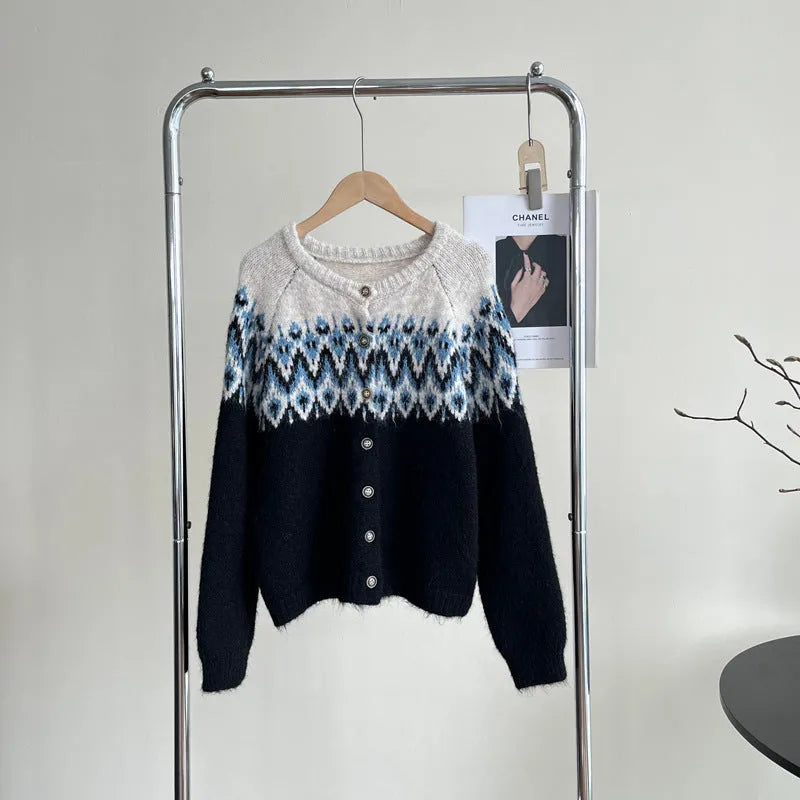 Women's jacquard knit sweater coat in thickened polyester fabric, loose free size
