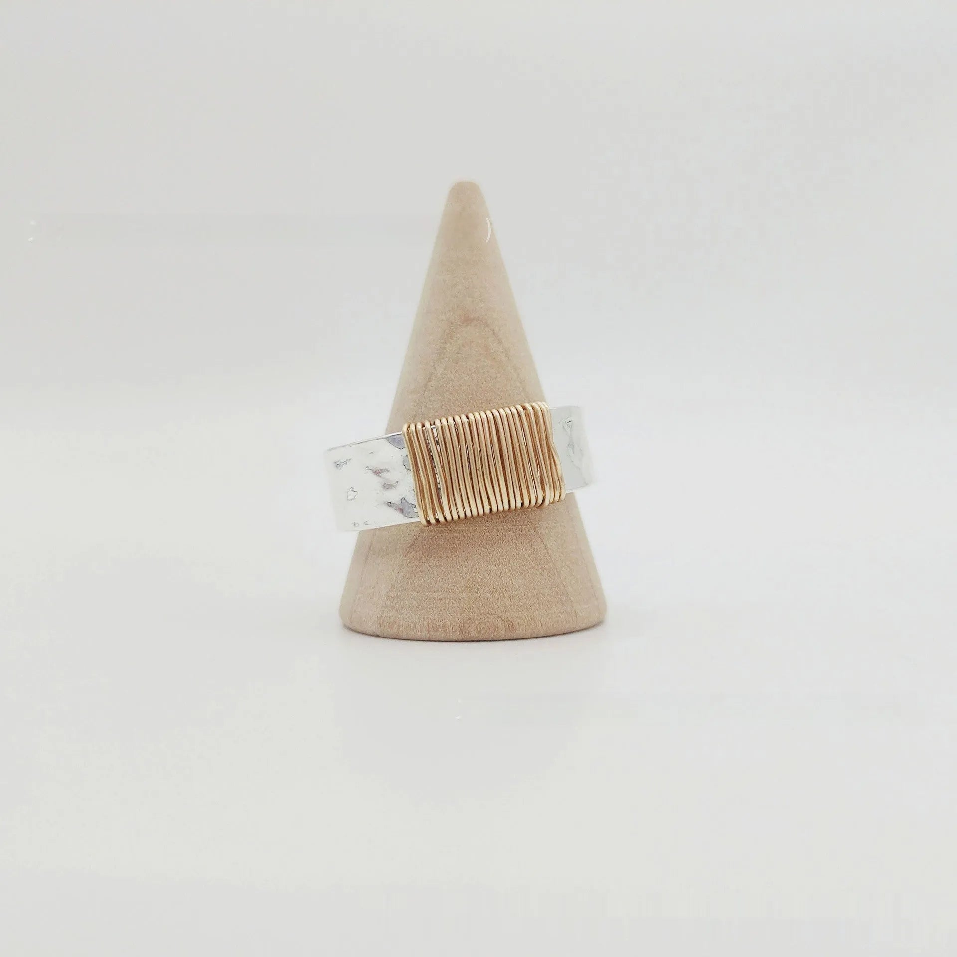 Copper simple bracelet with vintage ring irregular coil design in silver-gold colour
