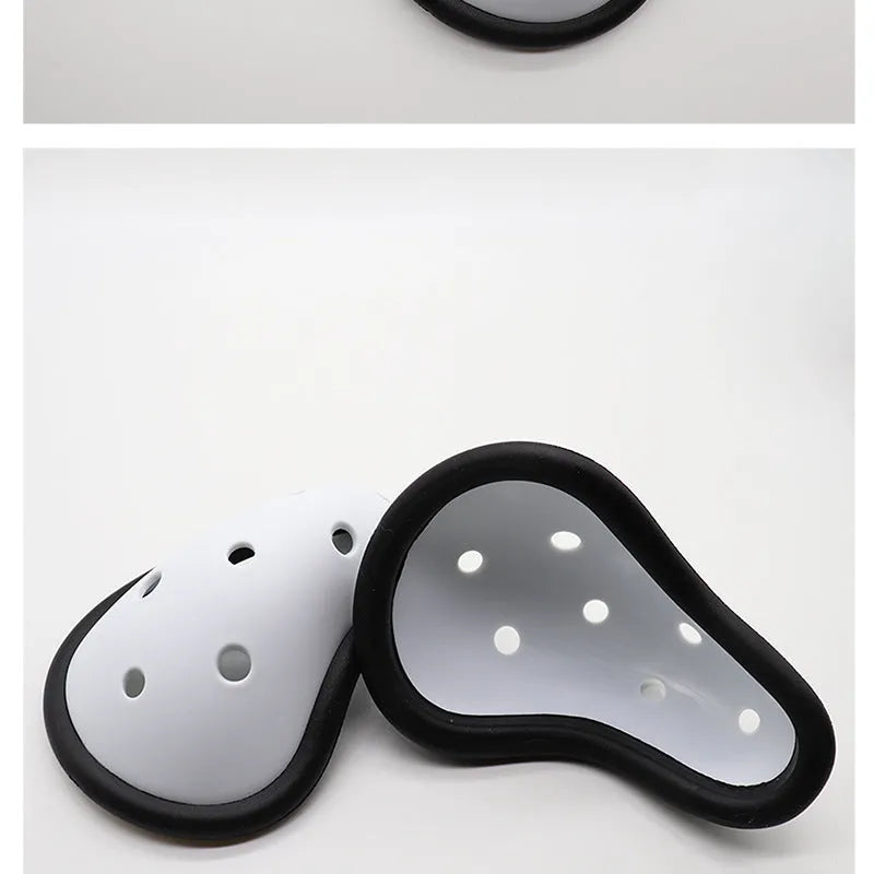 Soft rubber genital protector for Sanda, rugby, hockey, and boxing sports.