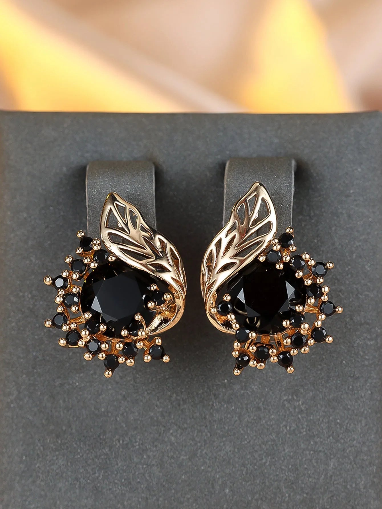 Round flower feather zircon drop earrings in champagne gold with six colour options