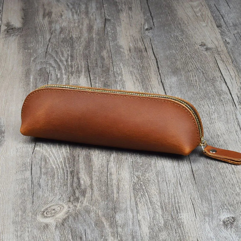 Genuine cowhide leather pencil case with square 18cm x 6cm dimensions and zipper closure