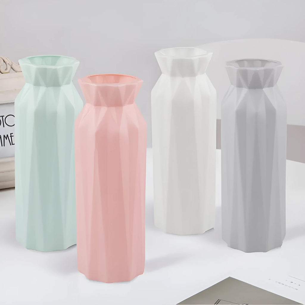 Drop-resistant melamine vase in grey, green, pink, or white with 7.2 cm base diameter