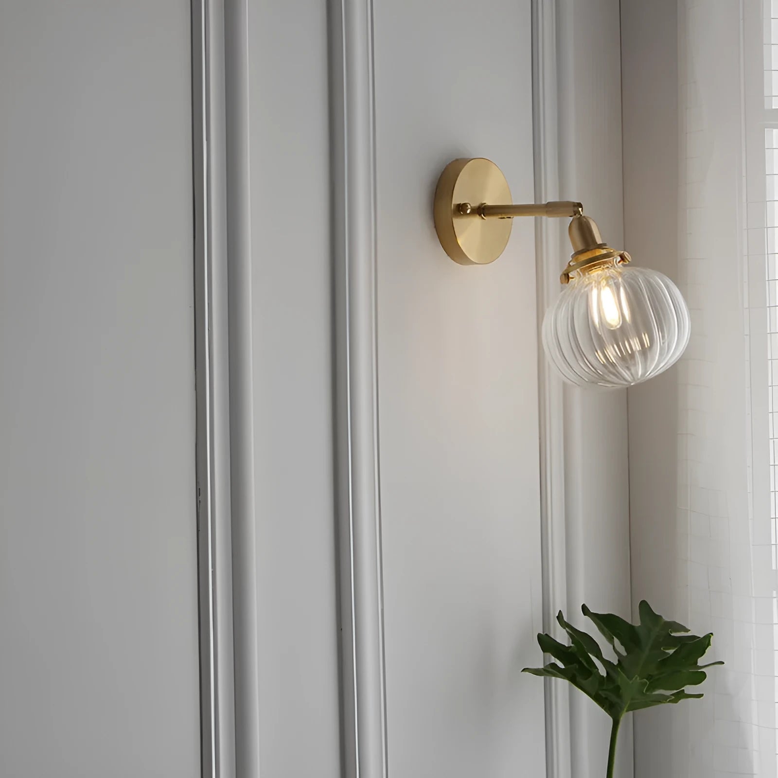 Pumpkin-shaped transparent glass wall lamp for living room or bedroom lighting