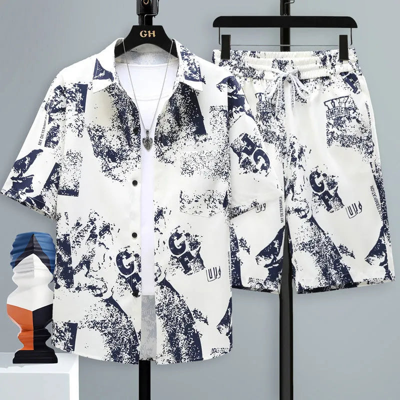 Men's casual sportswear two-piece set with short sleeve top and matching shorts in polyester fabric