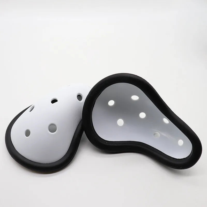 Soft rubber genital protector for Sanda, rugby, hockey, and boxing sports.