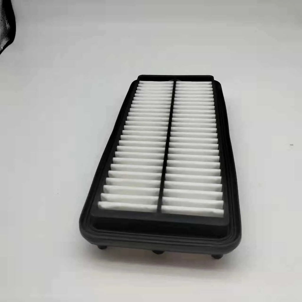 Black polymer car air filter for Hyundai vehicles measuring 256mm x 113mm x 40mm