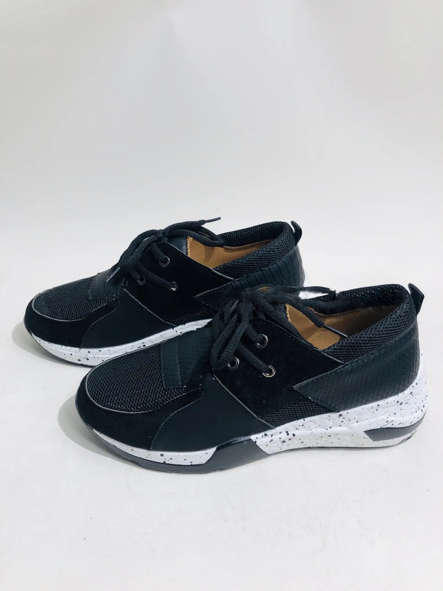 Women's casual wedge heel sports shoes in suede with animal print options
