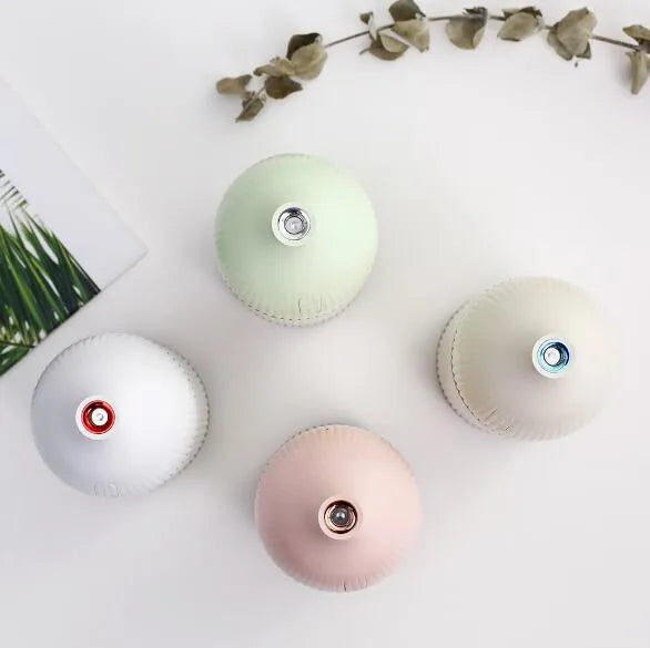 White 300ml ultrasonic aromatherapy diffuser with LED light and USB cable