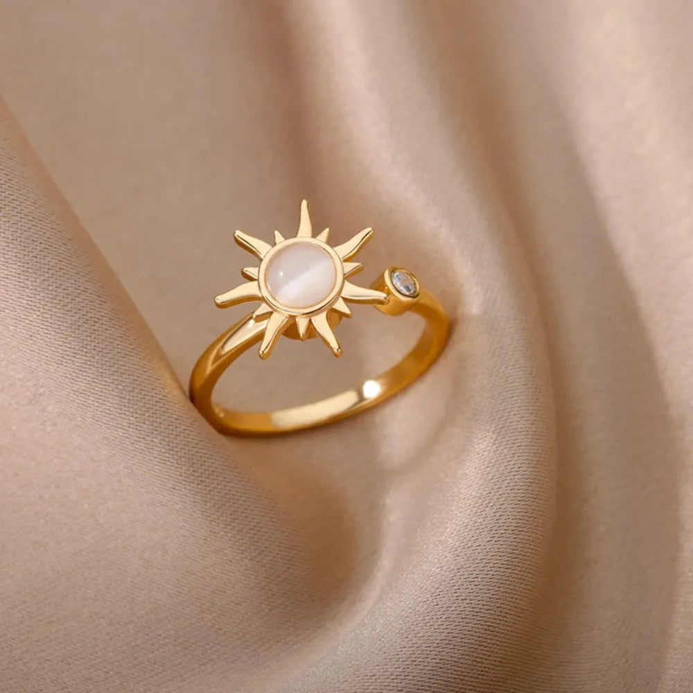 Simple geometric copper decompression ring with adjustable opening in gold colour.