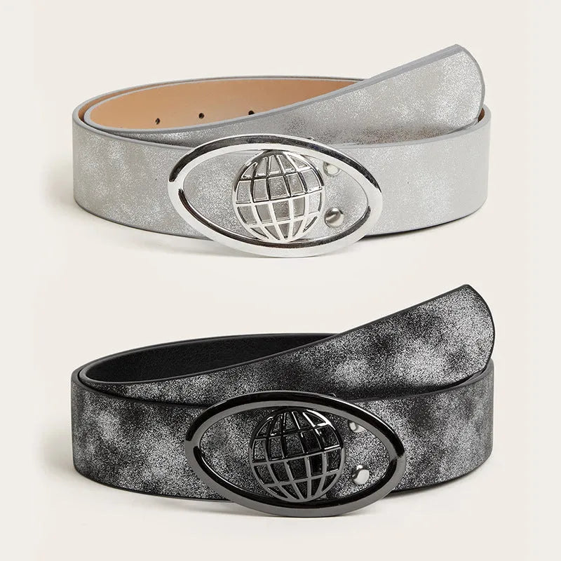 Women's retro wide belt with oval alloy buckle on PU leather strap in grey white colour