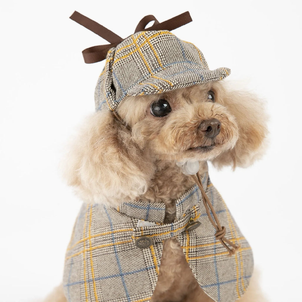 Camel-coloured detective suit style cotton cloak for pets with an adjustable hat.