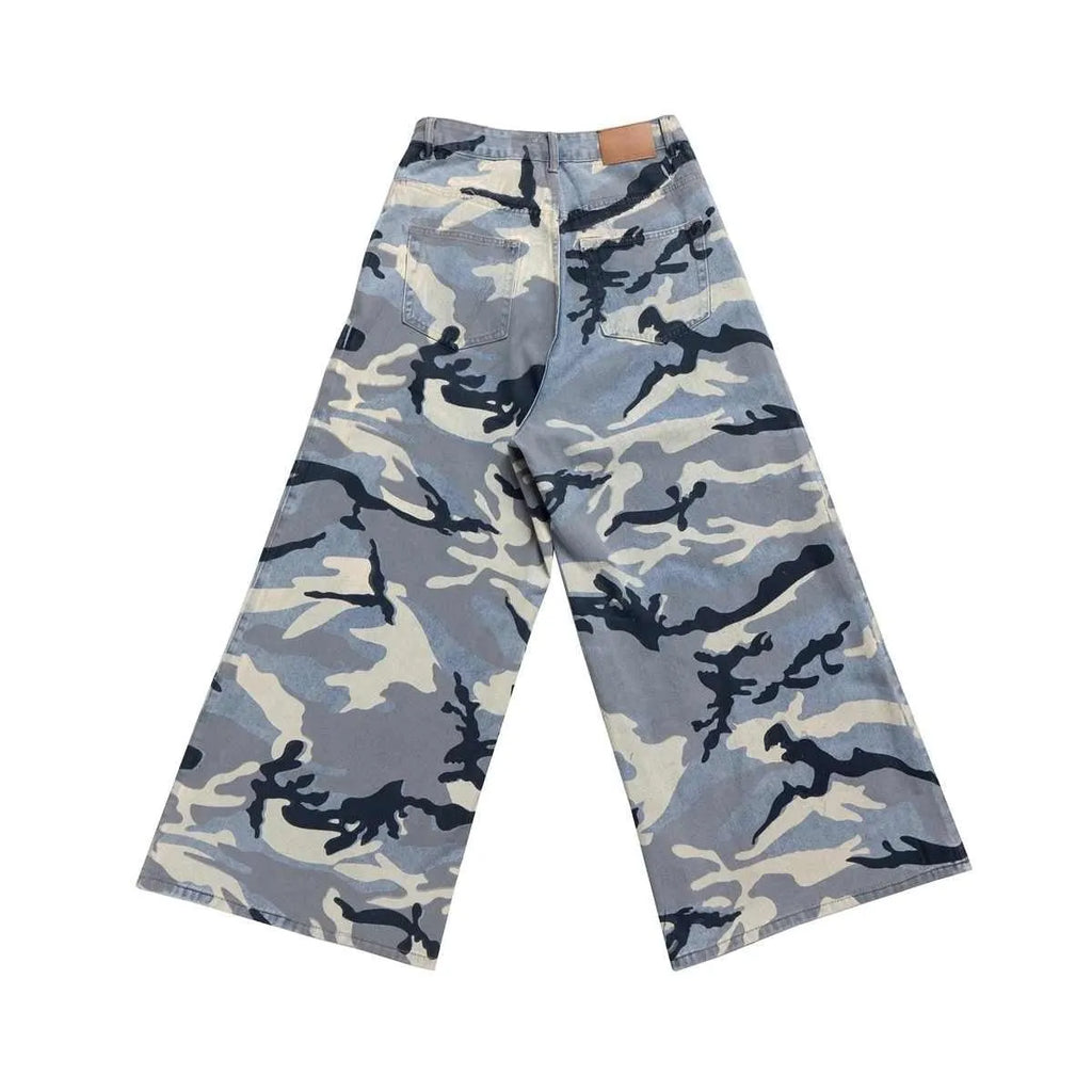 Snow camouflage blue loose fit jeans with elastic denim fabric and micro-elastic stretch