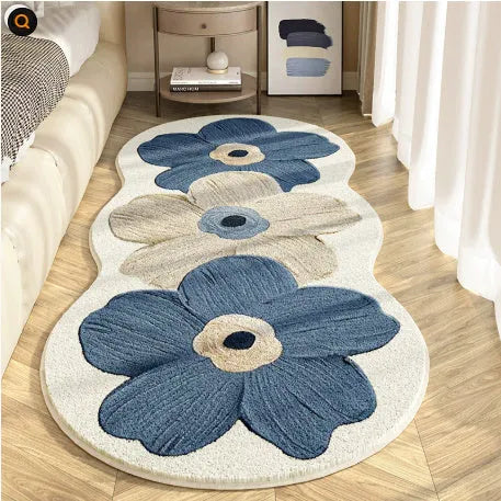 Flower-shaped cashmere blanket with printed cartoon patterns in various colours and sizes