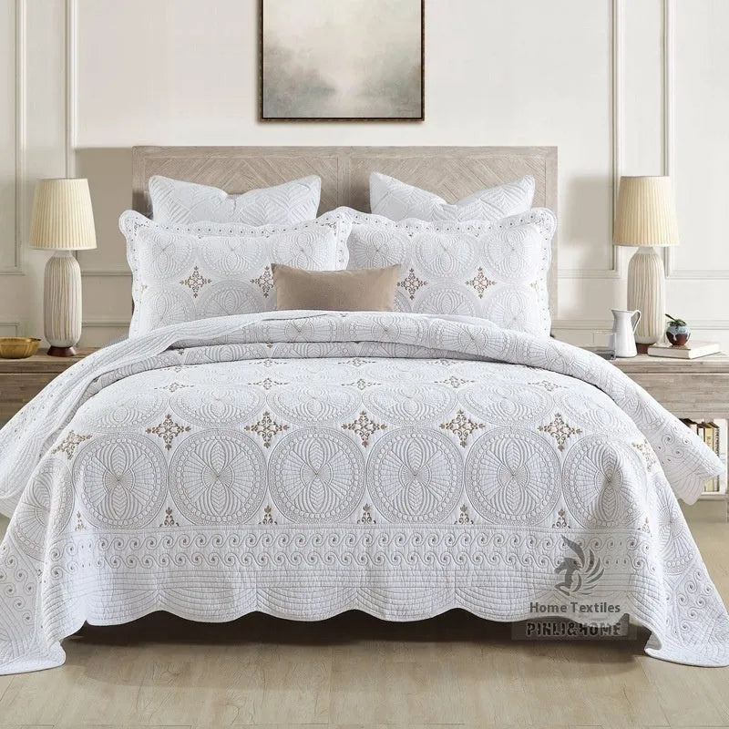 European-style embroidery cotton bed cover set with matching pillowcases for 1.8 metre beds