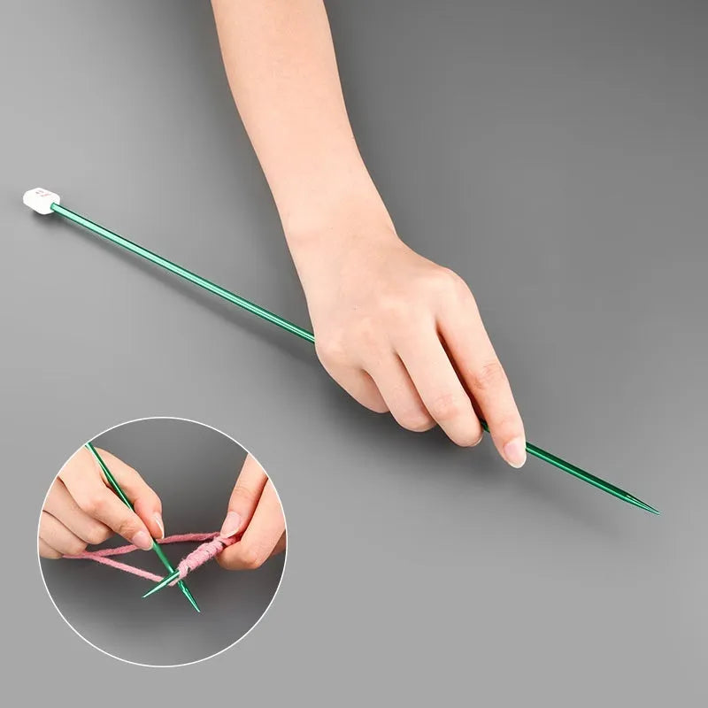 Set of lengthened crochet hooks with protective caps in sizes from 2.0mm to 10.0mm.