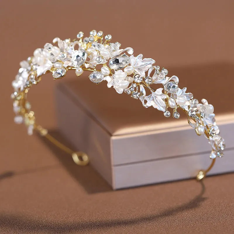 Gold and silver alloy pearl crown headdress for women, European style formal hair accessory.