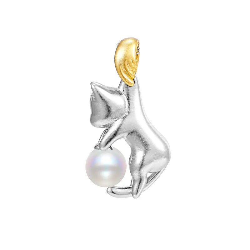 Niche design sterling silver clavicle chain necklace with a detailed cat pendant.