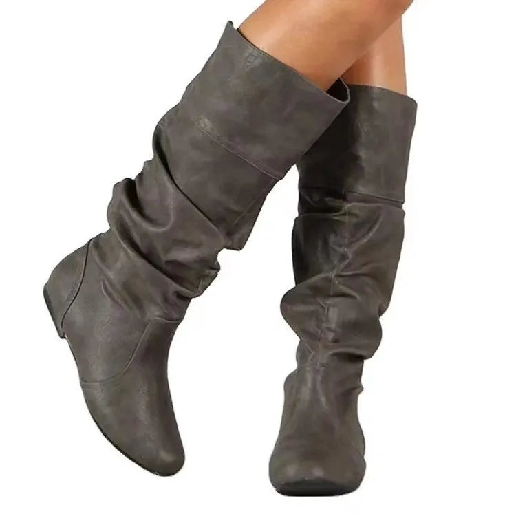 Women's flat ankle boots in artificial PU with round toe and slip-on design