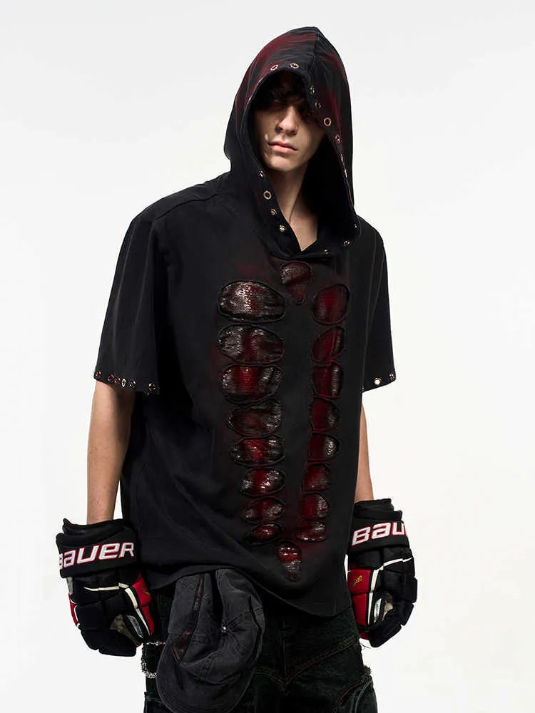 Black men's loose-fit hooded T-shirt with short sleeves and sequin decoration