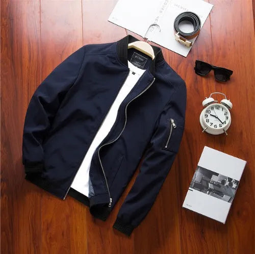 Men's slim fit casual baseball jacket with side zippered pockets in solid colour