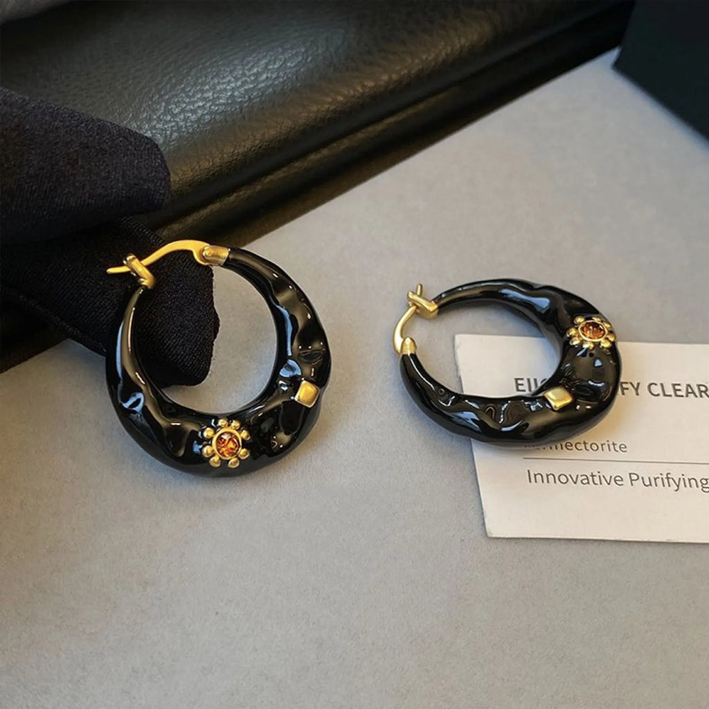 Hong Kong style retro alloy ear studs with rhinestone decoration in black and red colours