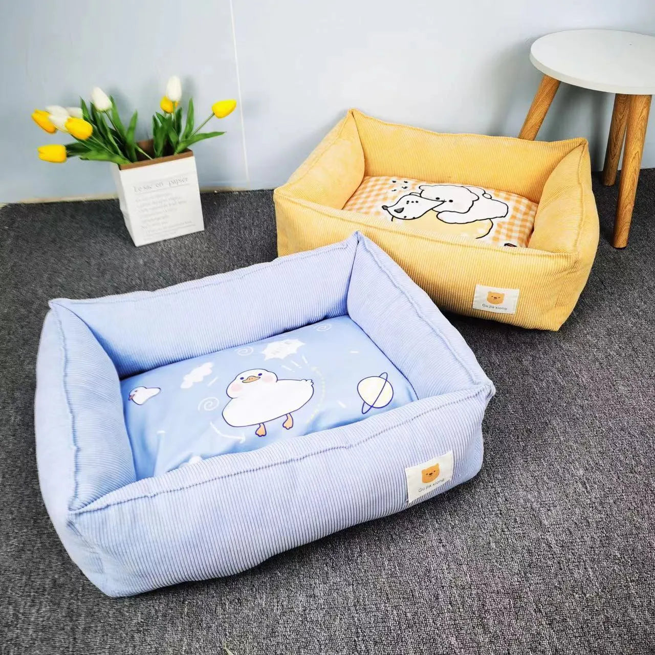 Dog pet nest in cloth fabric available in 50x40cm and 60x50cm sizes with seven colour options