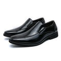 Men's black pointed toe casual shoes made of artificial PU leather with a rubber sole.