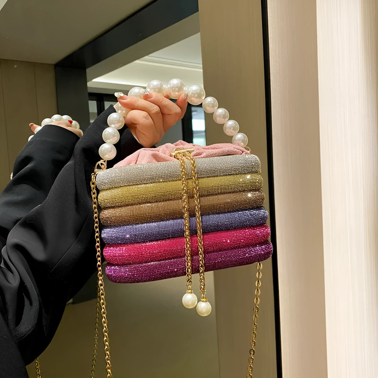Retro style women's crossbody bag with pearl beading decoration and round shape