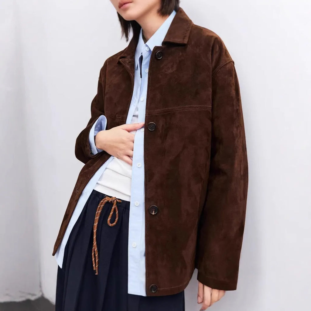 Women's caramel mocha cashmere coat with Peter Pan collar and leather belt in art retro style