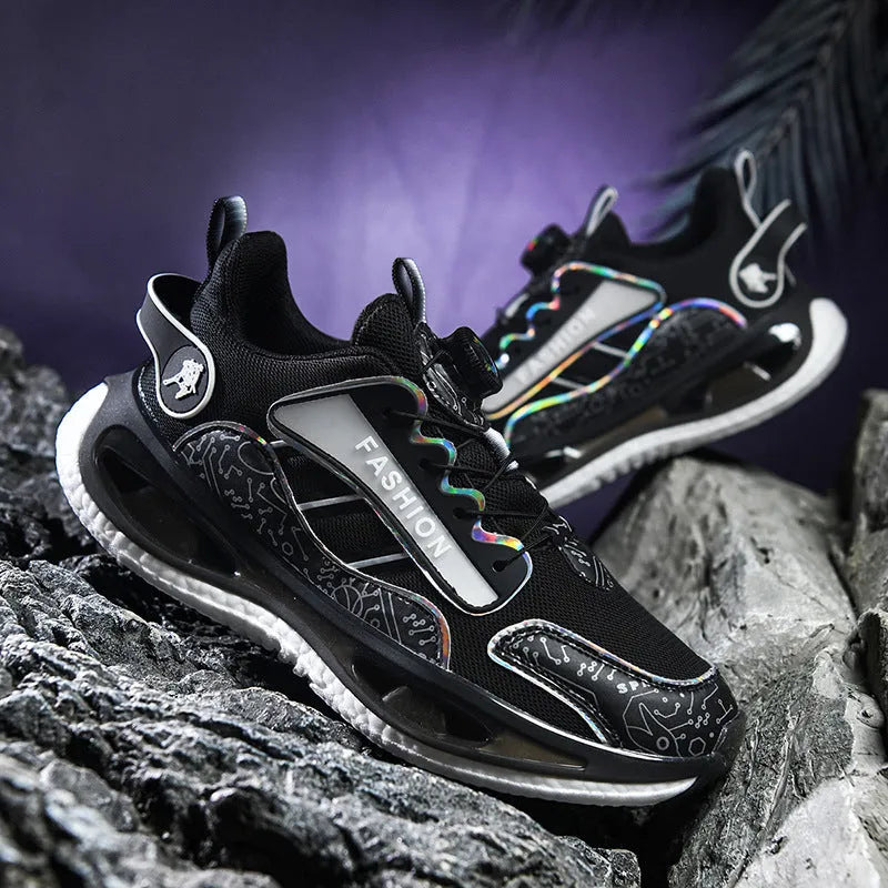 Men's low-top mesh sports shoes in black with elastic band and a textured Popcorn TPU sole.