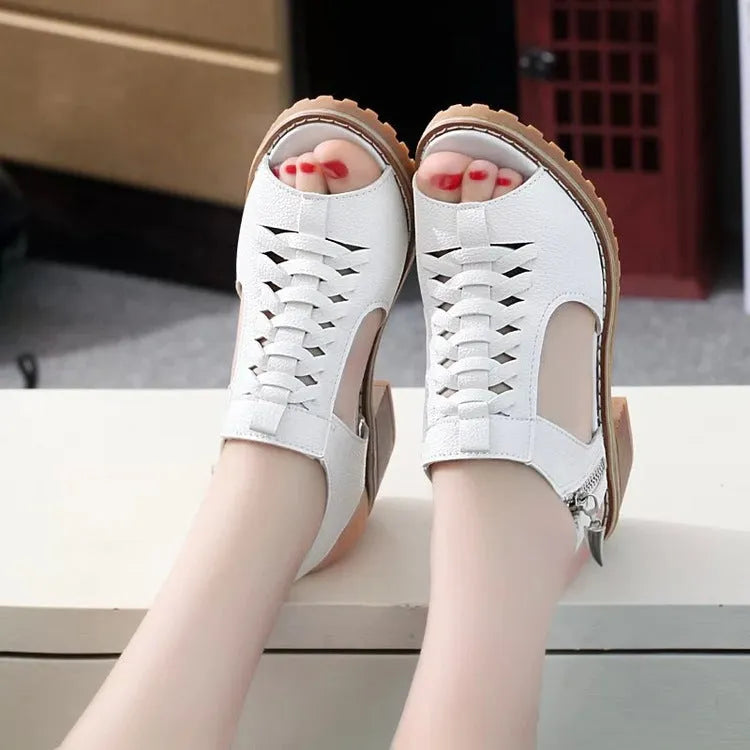 Women's retro sandals with side zipper and mid-height heel in pure colours